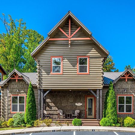 The Mighty Crabapple Manor By Stony Brook Cabins Gatlinburg Bagian luar foto