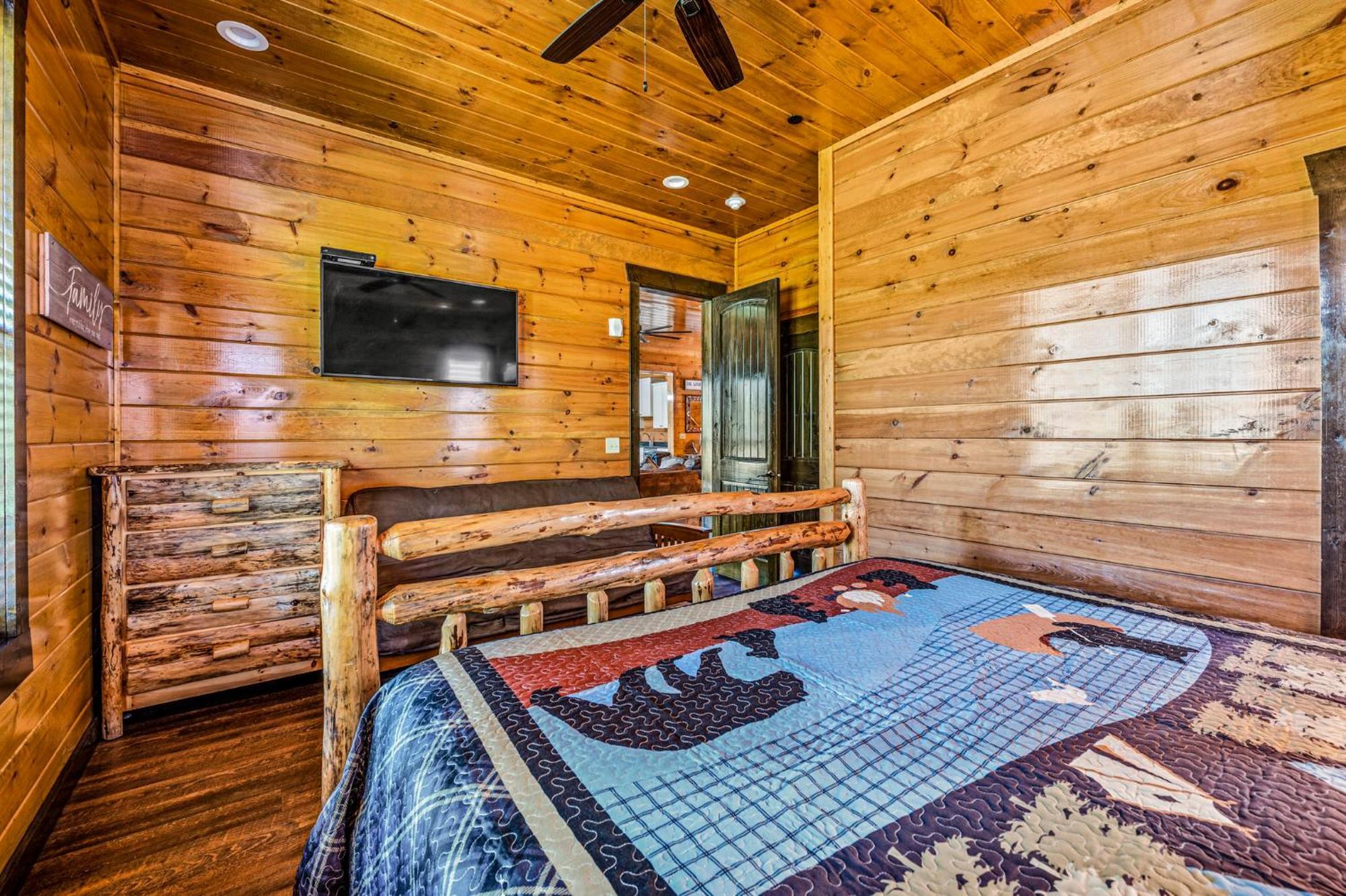 The Mighty Crabapple Manor By Stony Brook Cabins Gatlinburg Bagian luar foto