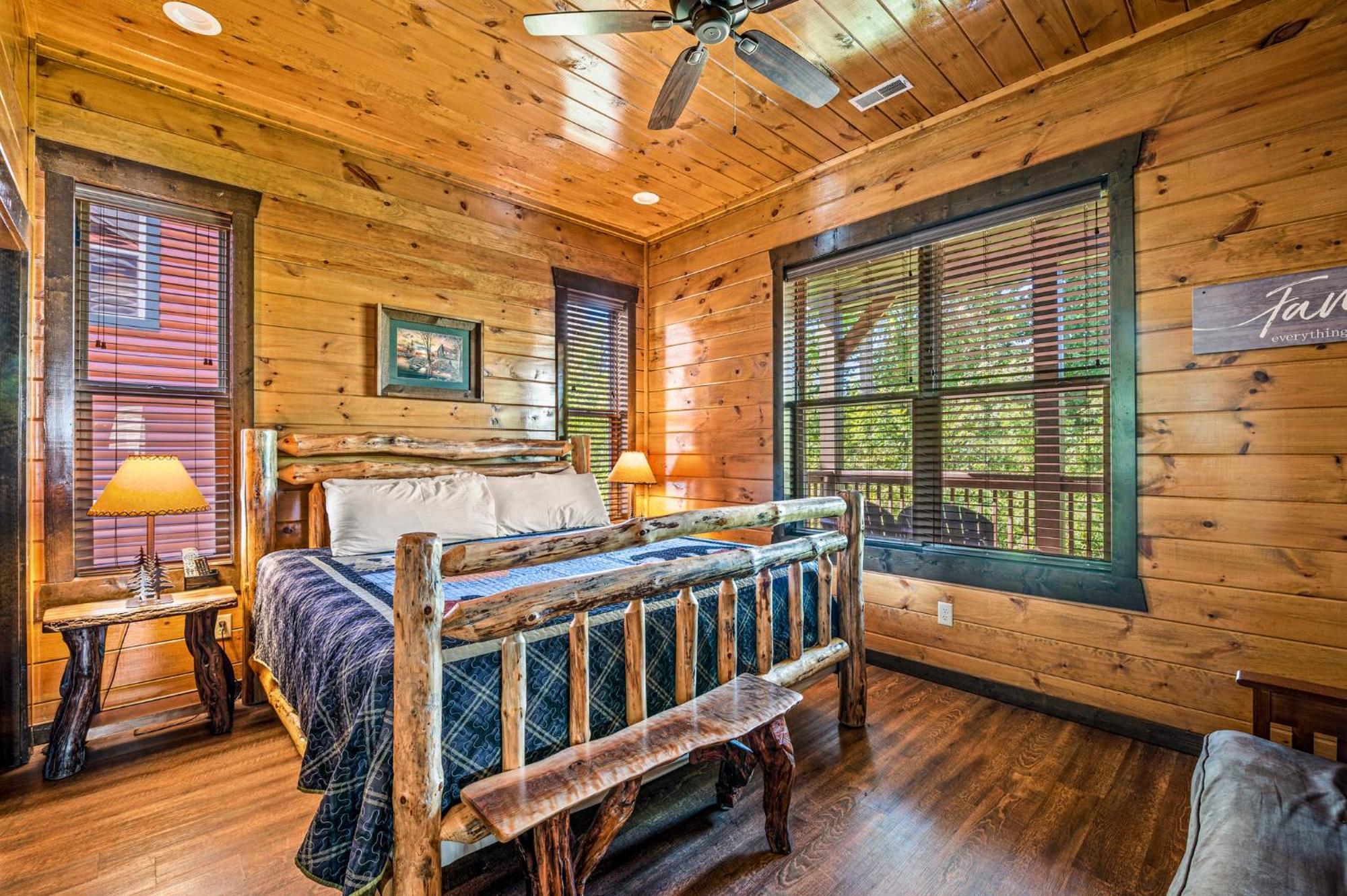 The Mighty Crabapple Manor By Stony Brook Cabins Gatlinburg Bagian luar foto