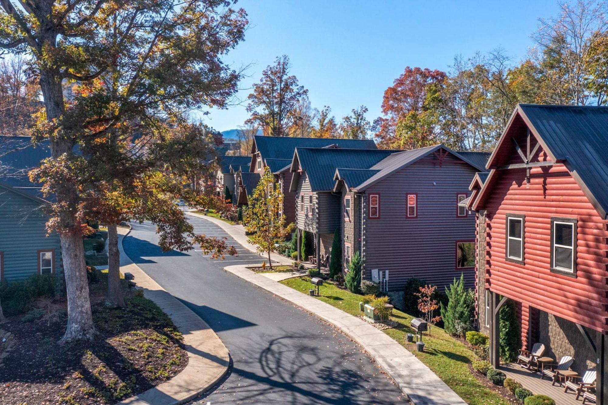 The Mighty Crabapple Manor By Stony Brook Cabins Gatlinburg Bagian luar foto