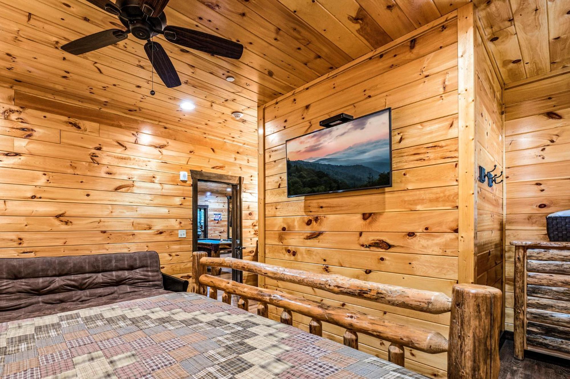 The Mighty Crabapple Manor By Stony Brook Cabins Gatlinburg Bagian luar foto